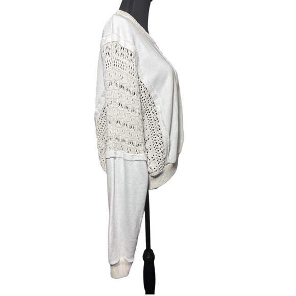 Altar’d State solid cut-out Pullover Sweatshirt Size Medium - Picture 3 of 8